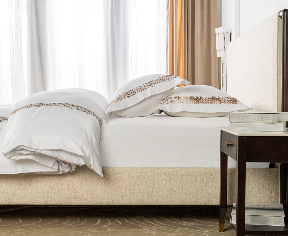 S/6 Duvet Cover Ivie WH GD 260X240