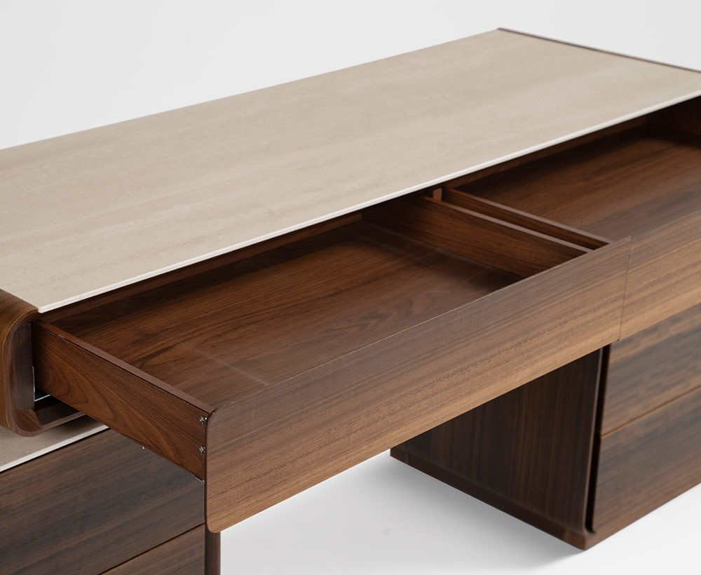 Alisha vanity table