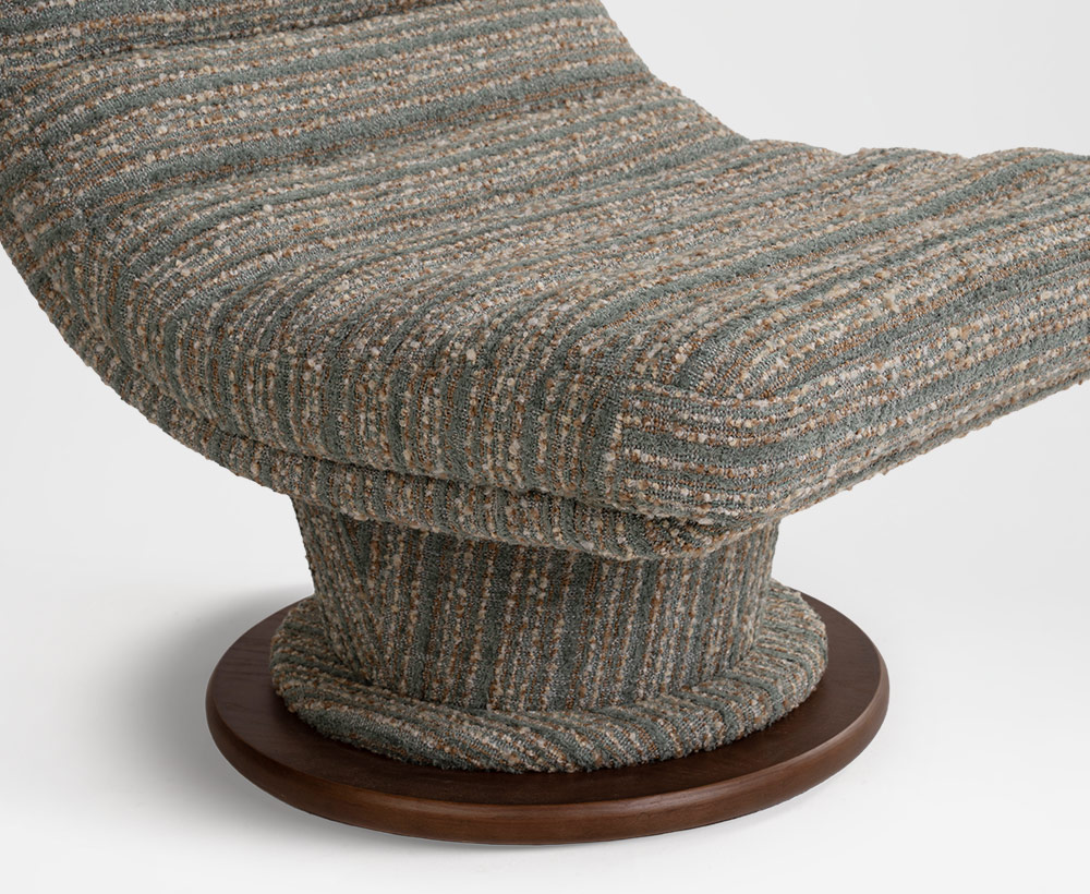 Vina accent chair