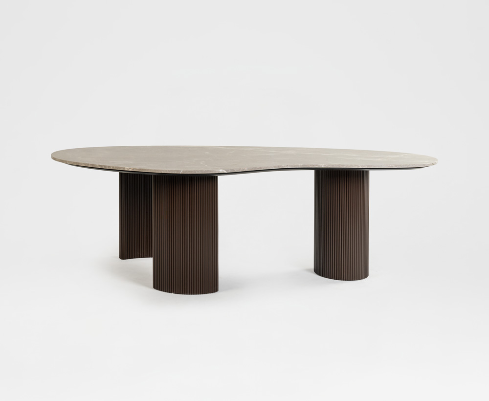 Farlay 6 seater dining table