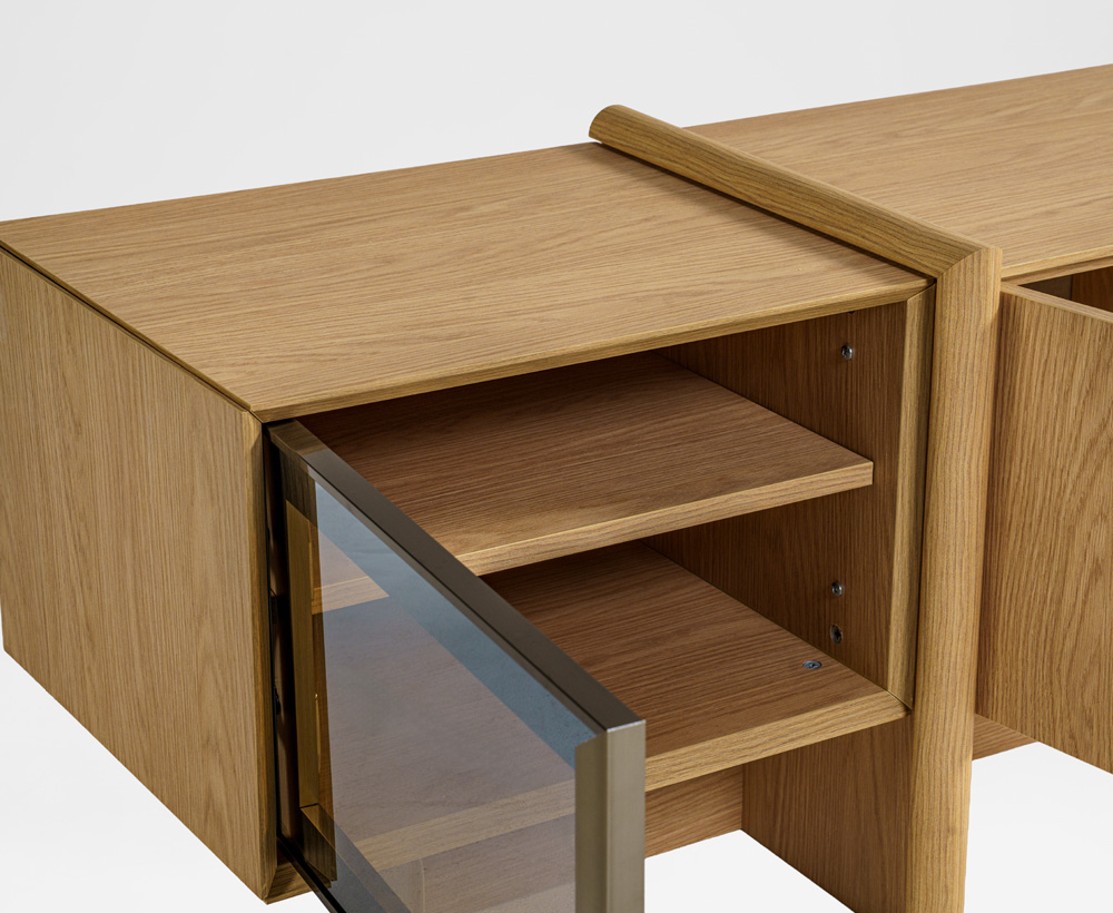 Harley TV Unit