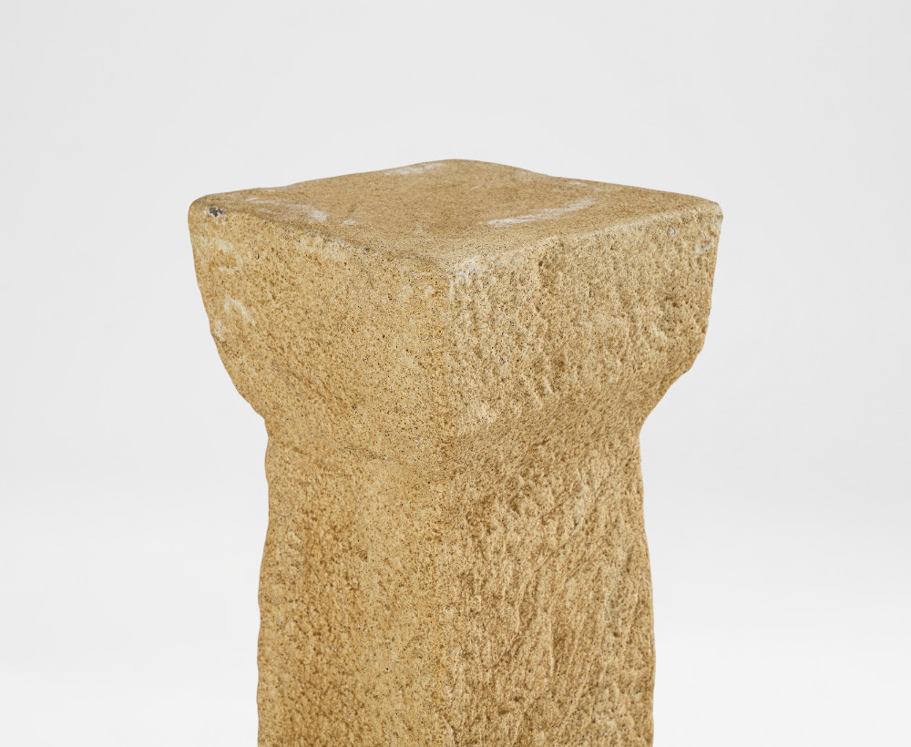 ألين طاولة نباتات إسمنتية - 23.5×23.5×75 سم