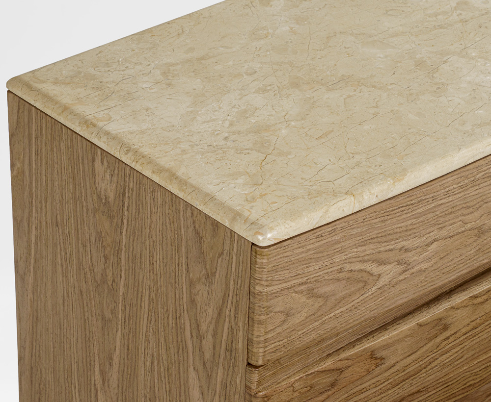 Ryleigh nightstand with 3 drawers