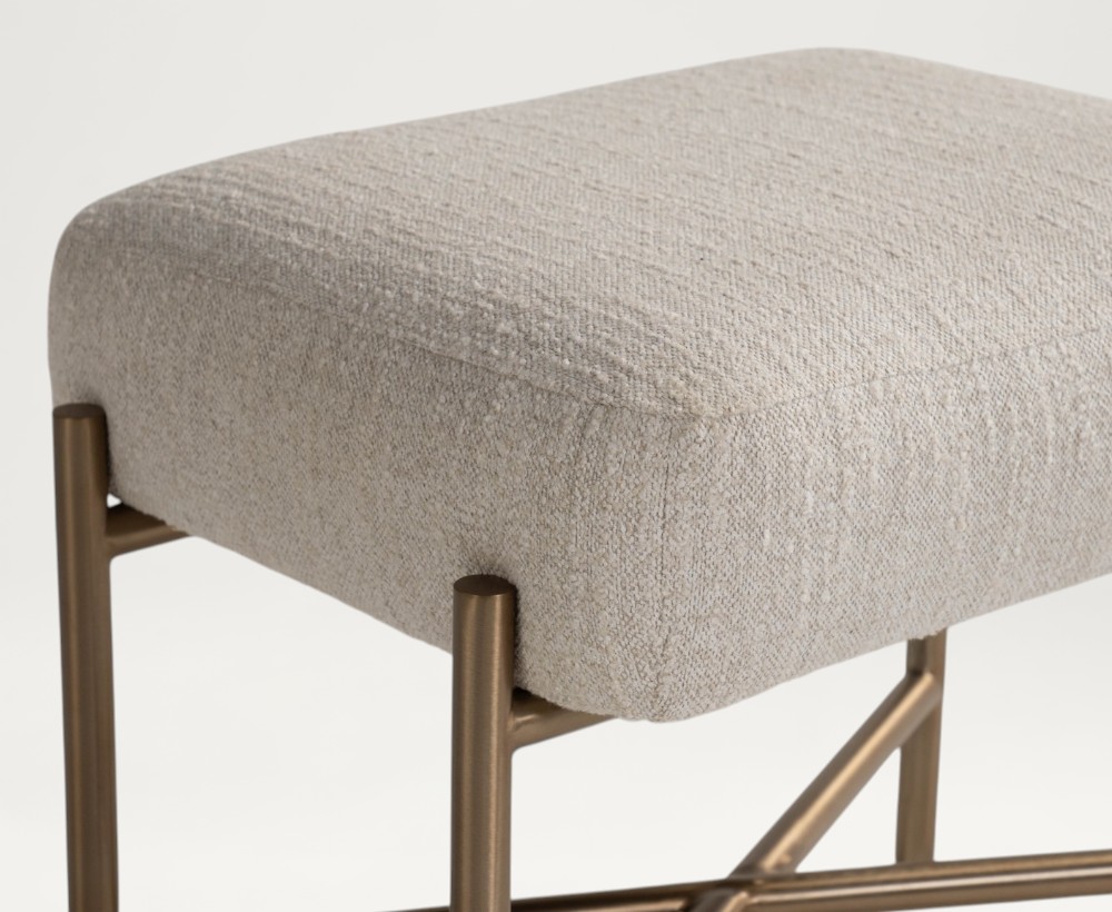 Lacerta stool
