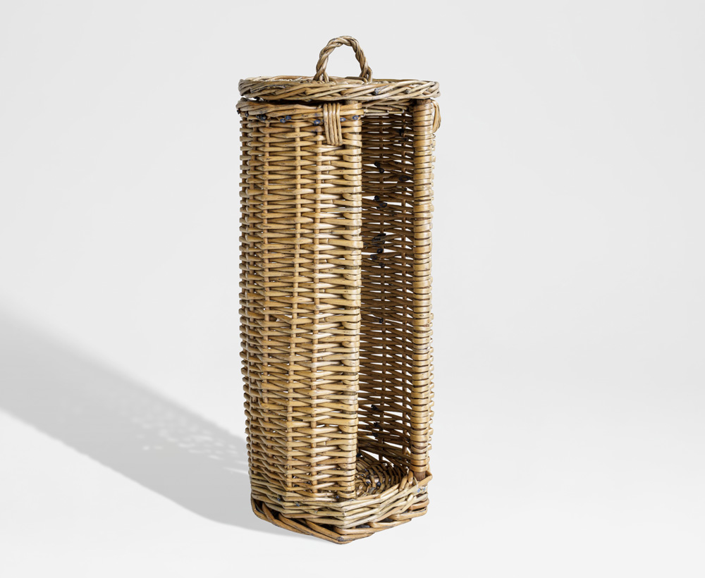 Rotana Tissue Roll Holder